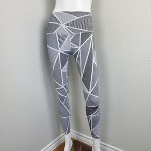 Beyond Yoga Womens Black White Athletic Leggings Size XS